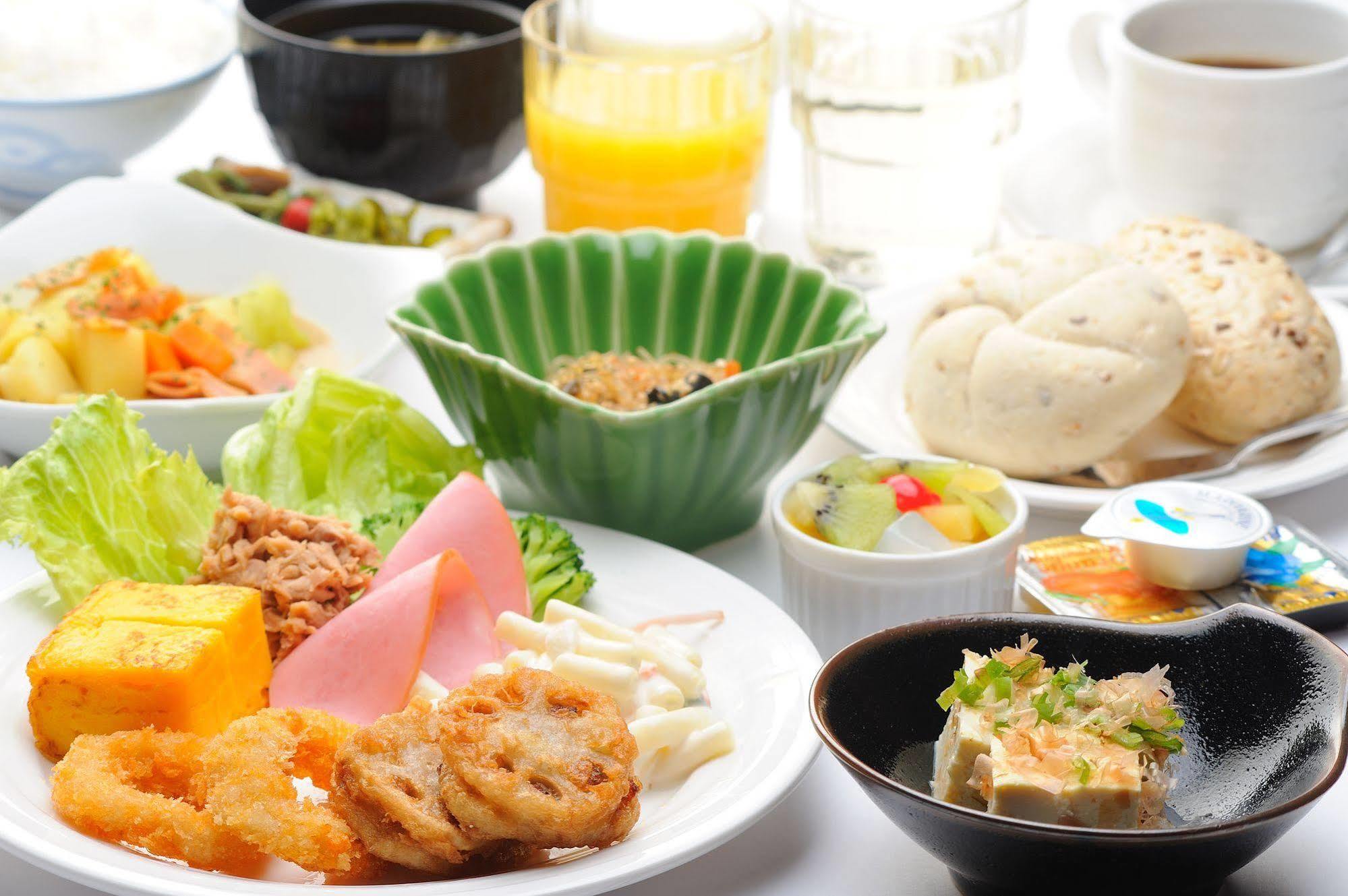 Hotel Route-Inn Omagari Ekimae Daisen  Экстерьер фото